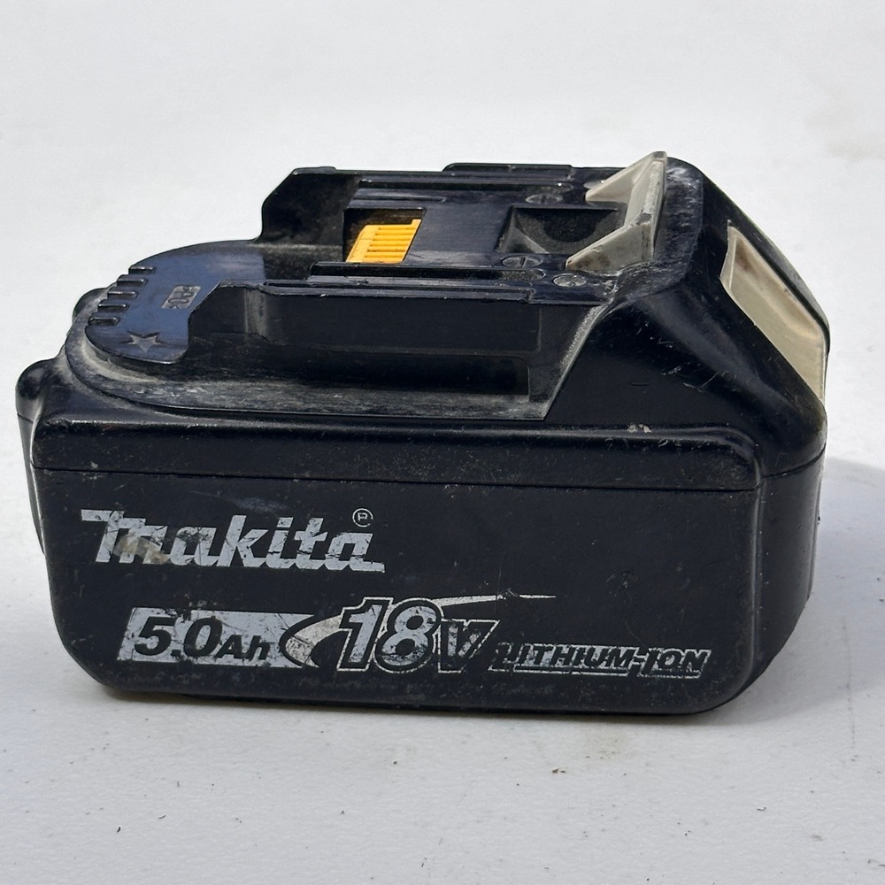 Makita BL1850B 18V LXT Rechargeable Li‑Ion 5.0Ah Battery, Black